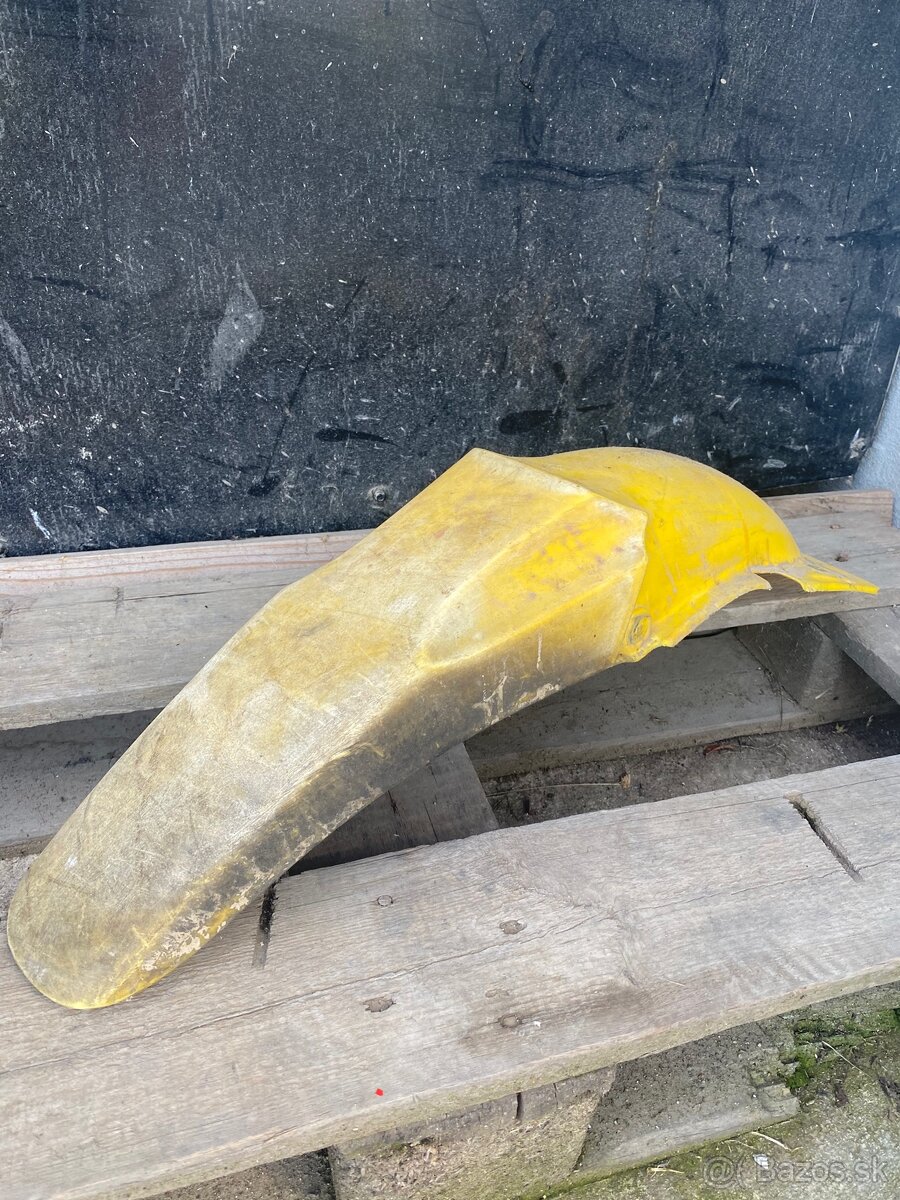 Predám zadný blatník rm 125