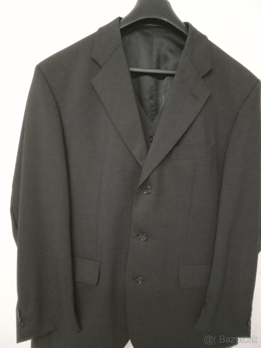 Oblek pánsky čierny č.26 na výšku cca 175cm