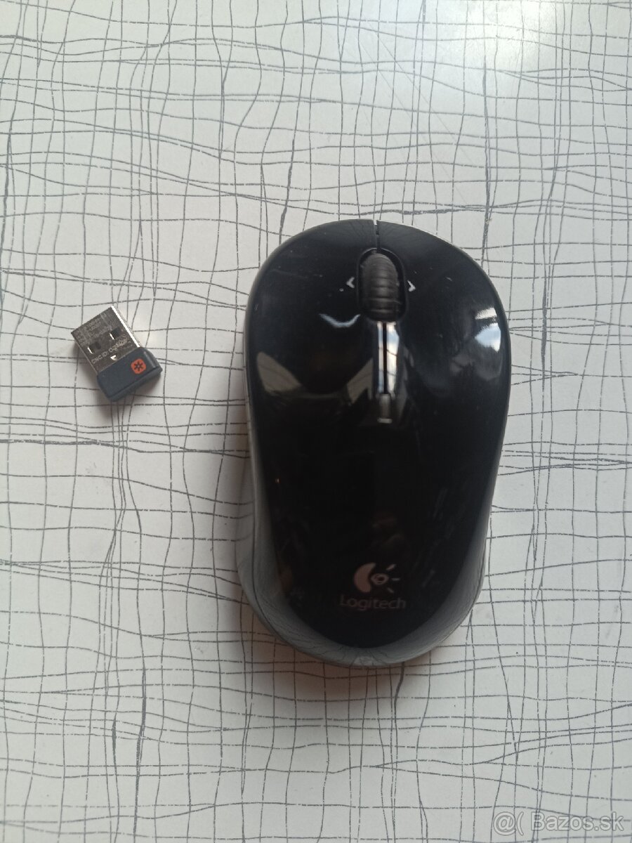 Predám značkovú cestovnú myš Logitech