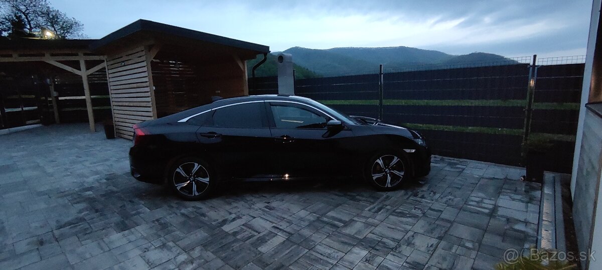Predám auto Honda Civic 1.5 VTEC Turbo benzín