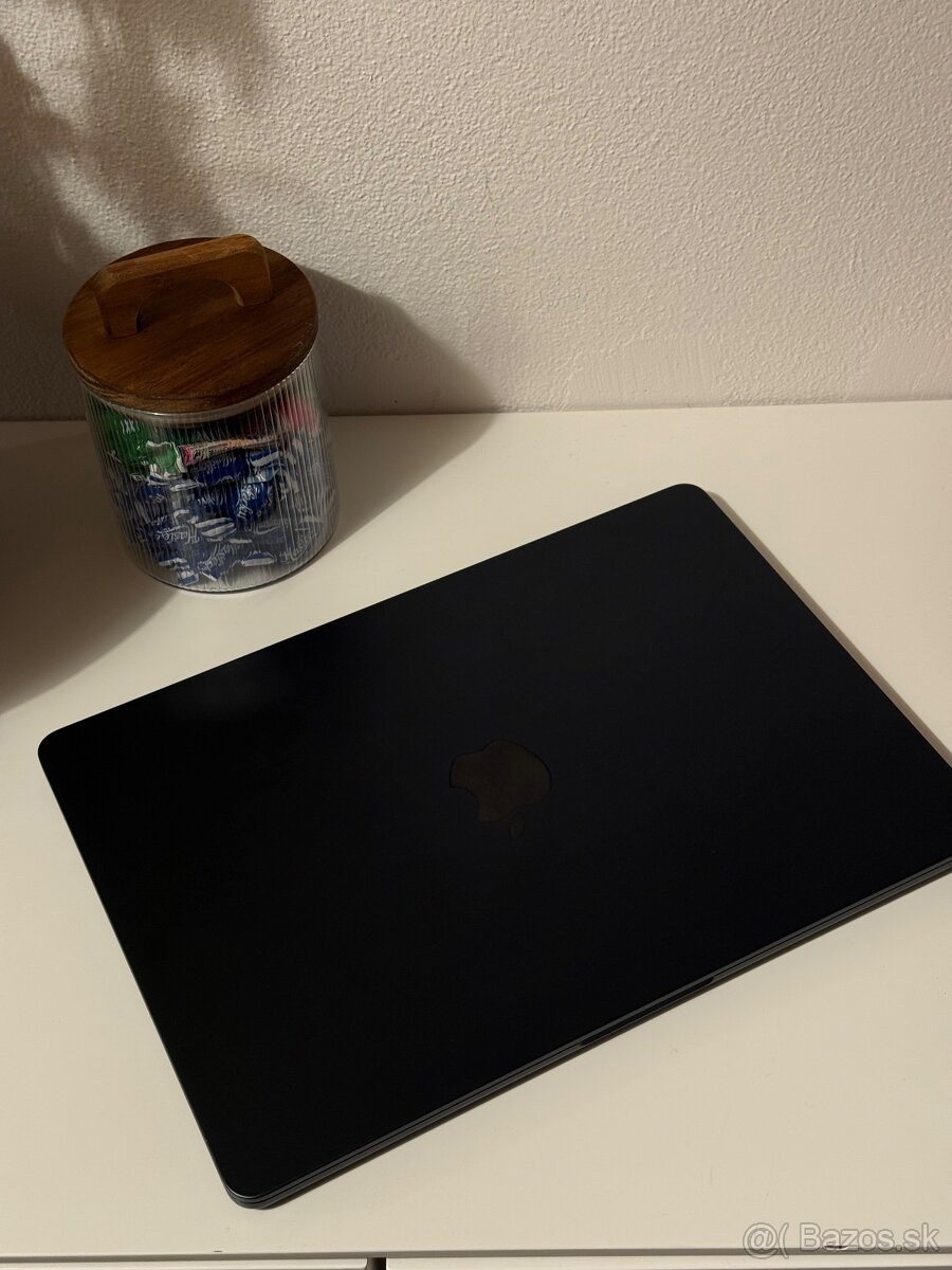 MacBook Air M3