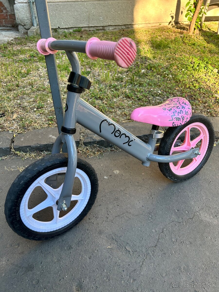 Predám MoMi Fleet sivé – odrážadlo 🛴