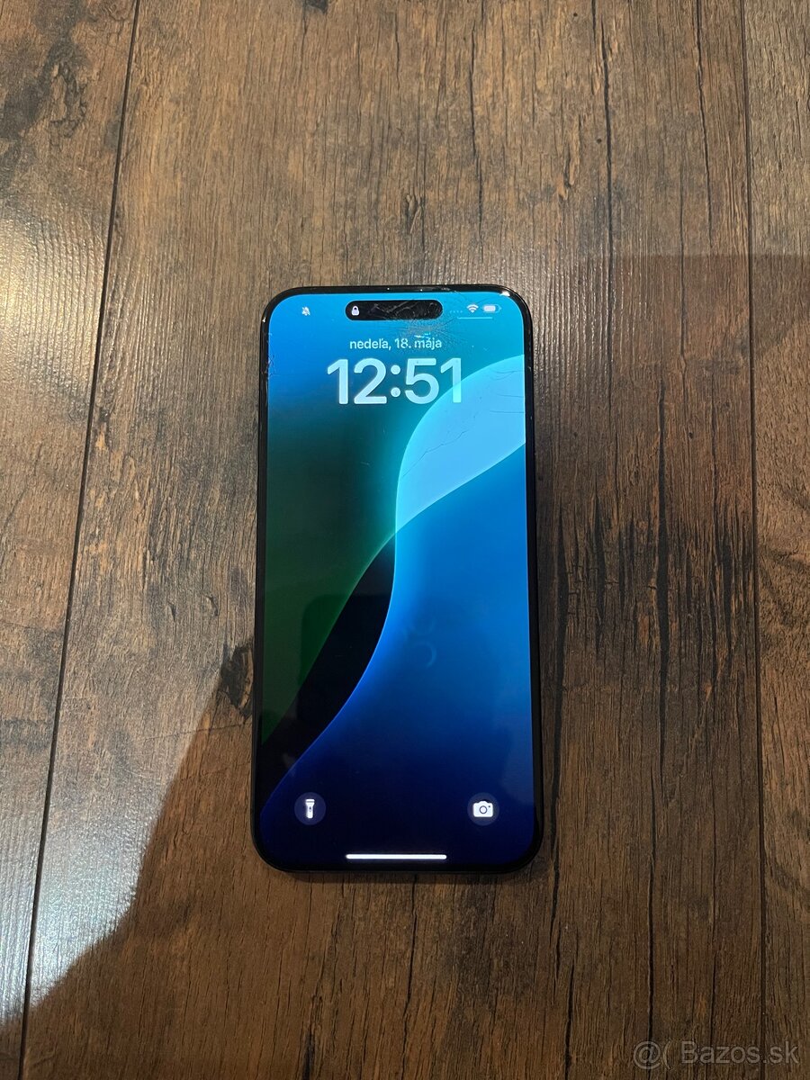 iPhone 15 Pro Max 512GB rozbitý