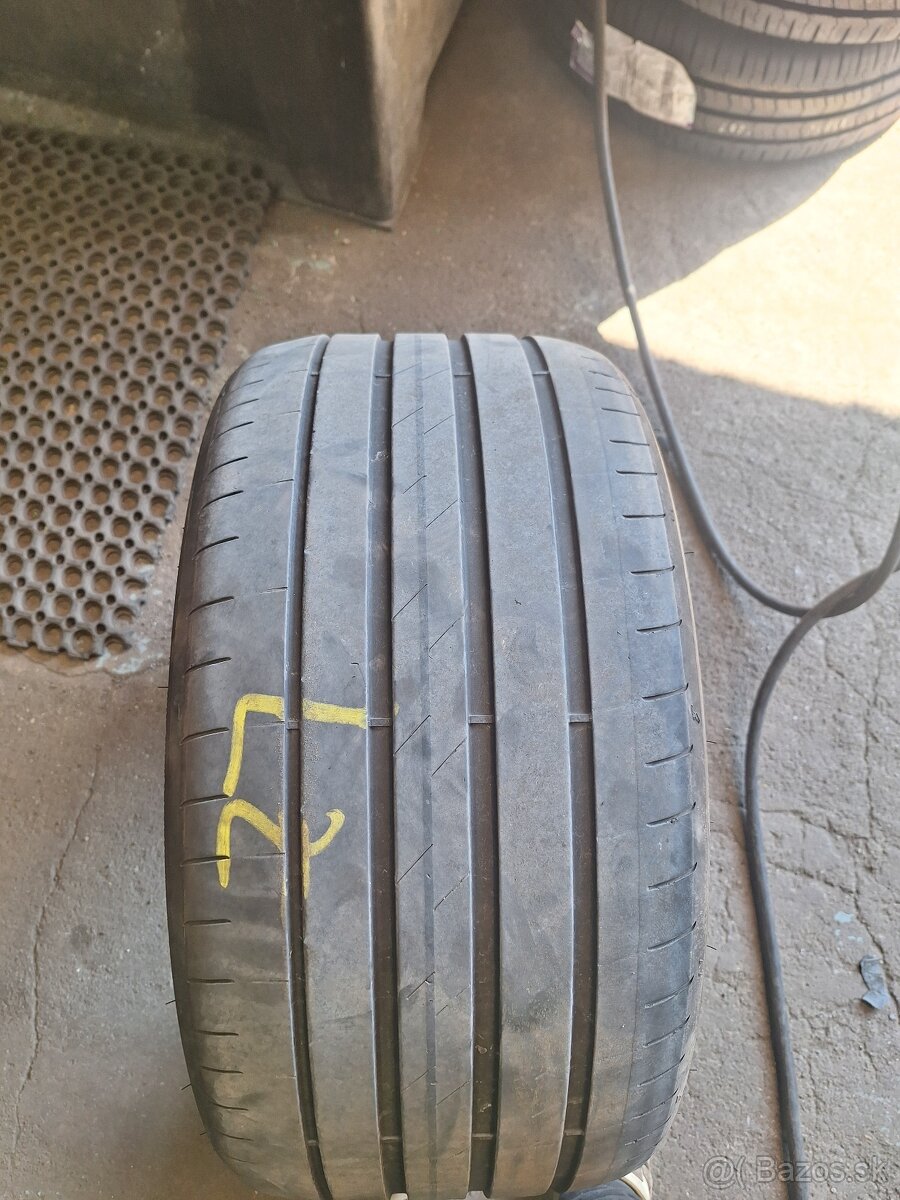 275/30 r20 Goodyear