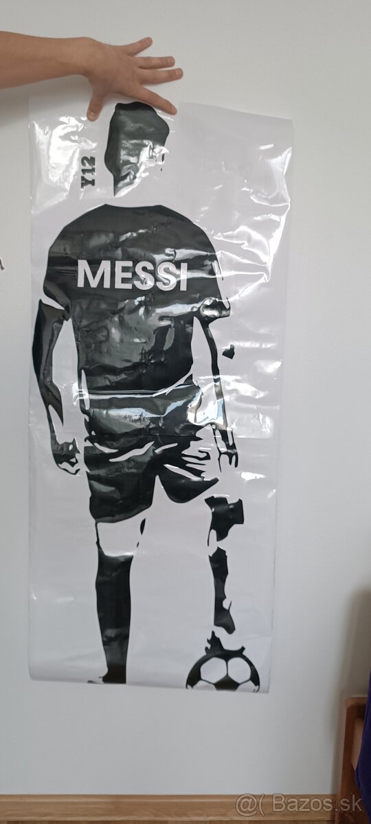 Predám novú veľkú nálepku na stenu MESSI 52 x 133cm