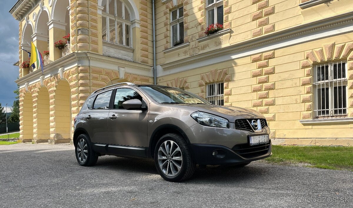 Nissan Qashqai 1,6 benzín 84 kW, naj. 111 300 km, r.v. 2010