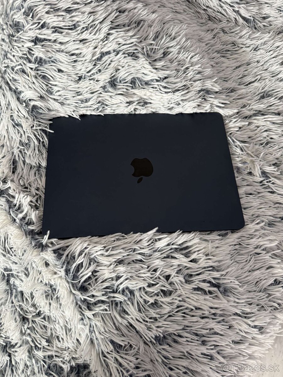 MacBook Air M2 2022
