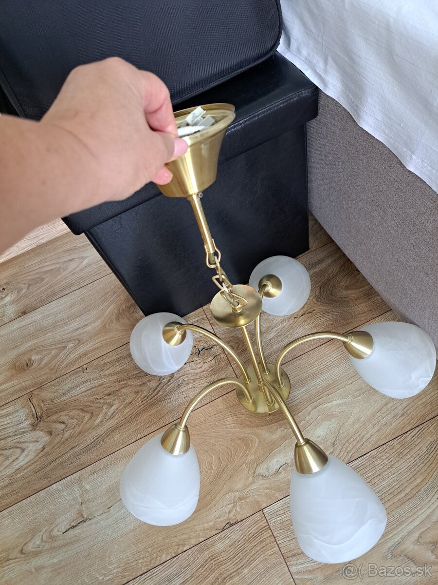 Predam stropny luster