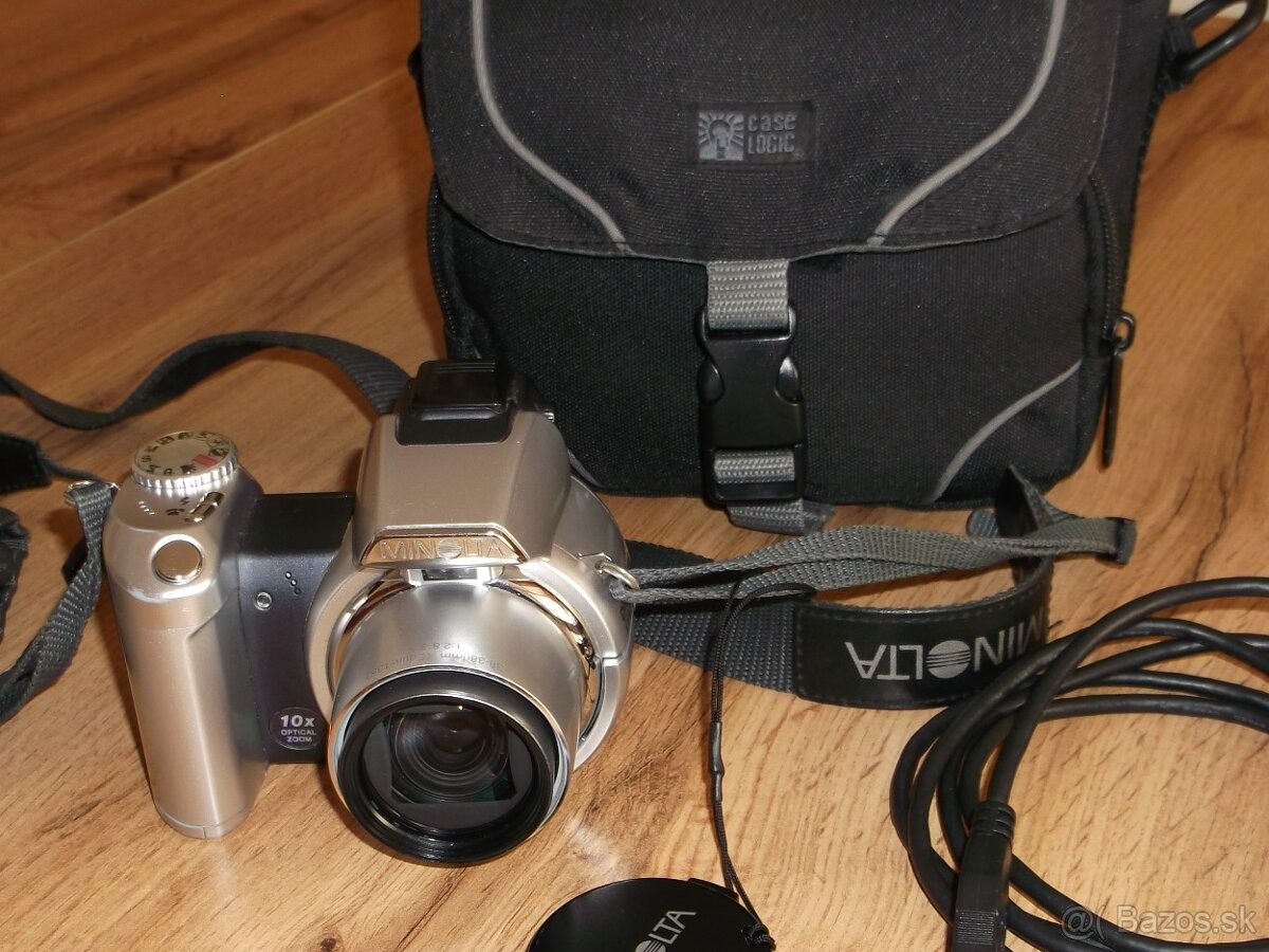 KONICA MINOLTA DIMAGE Z1