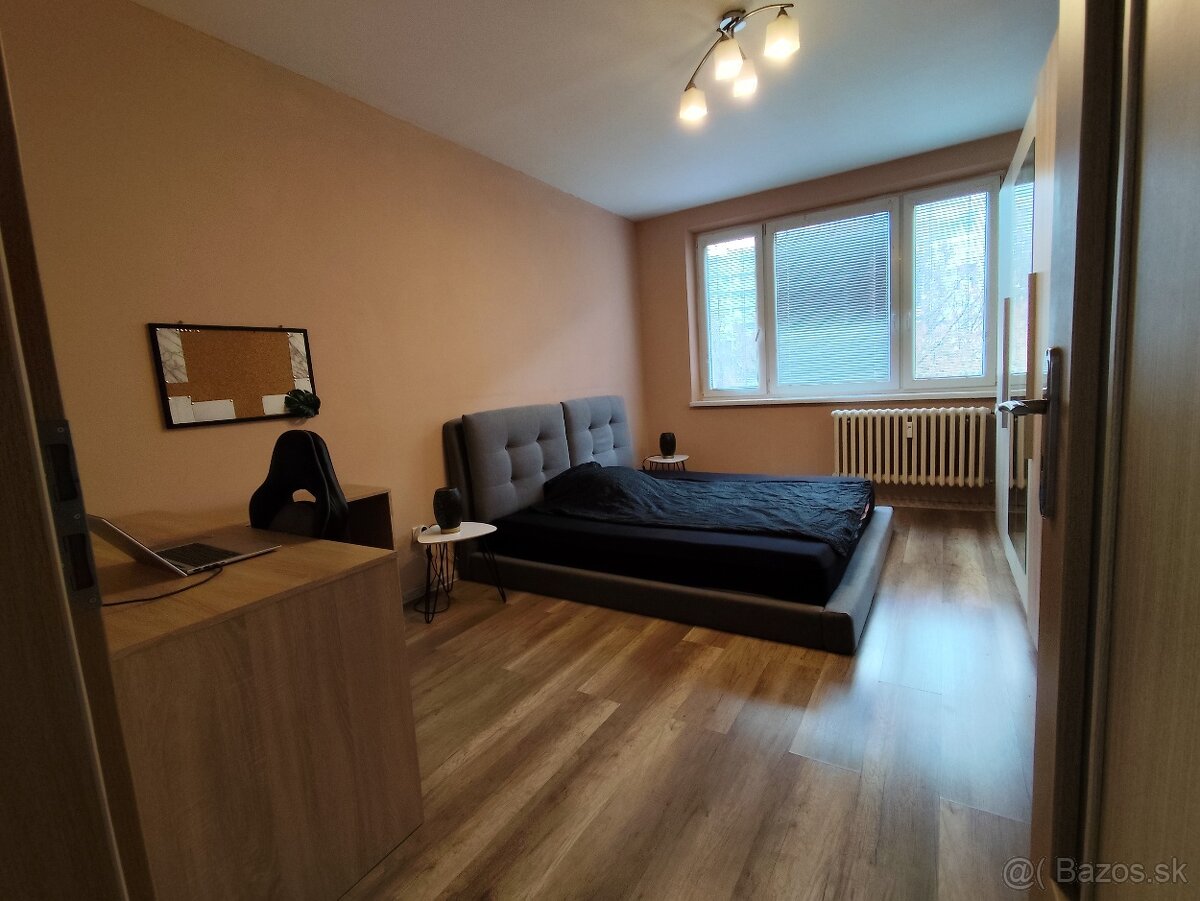 Priestranný 2-izbovy byt Košice Dargovských Hrdinov