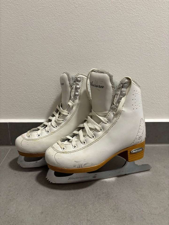 Dievcenske detske korcule na lad