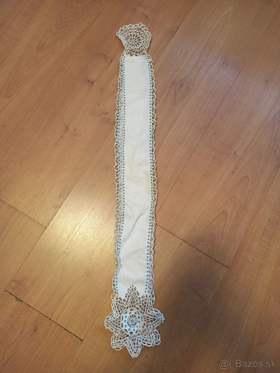 Stuha krojová dierkovaná