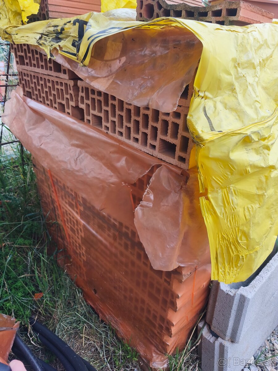 HELUZ MIAKO stropná vložka 15/62,5