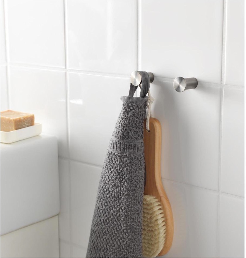 nový vešiak do kupelne IKEA