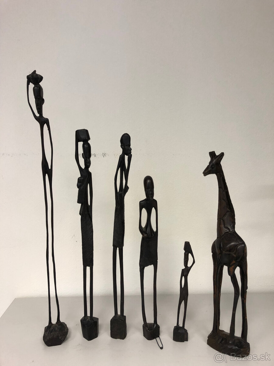 Africké sochy, socha žirafy