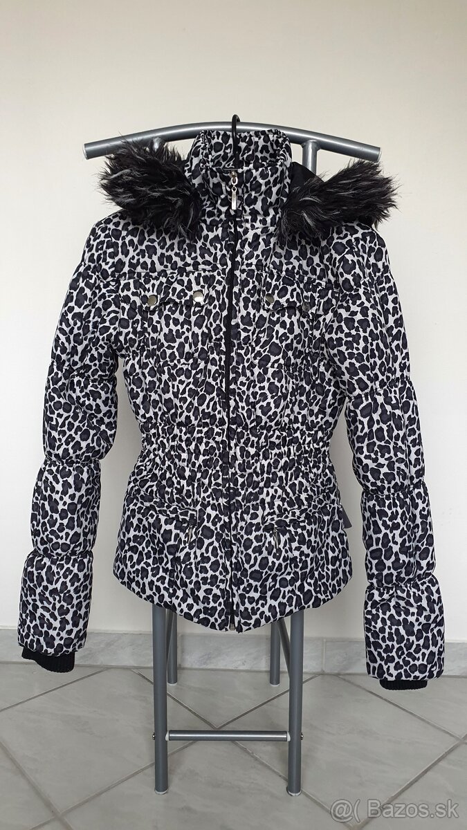 Dámska zimná bunda Clockhouse