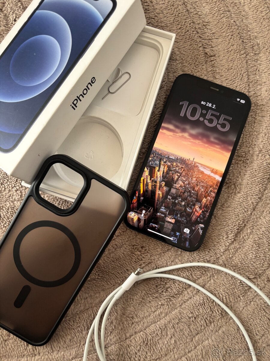 Predám IPhone 12