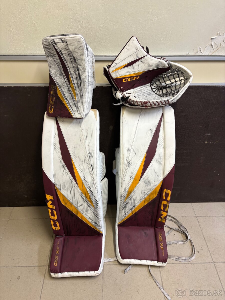 CCM AXIS XF PRO brankársky set
