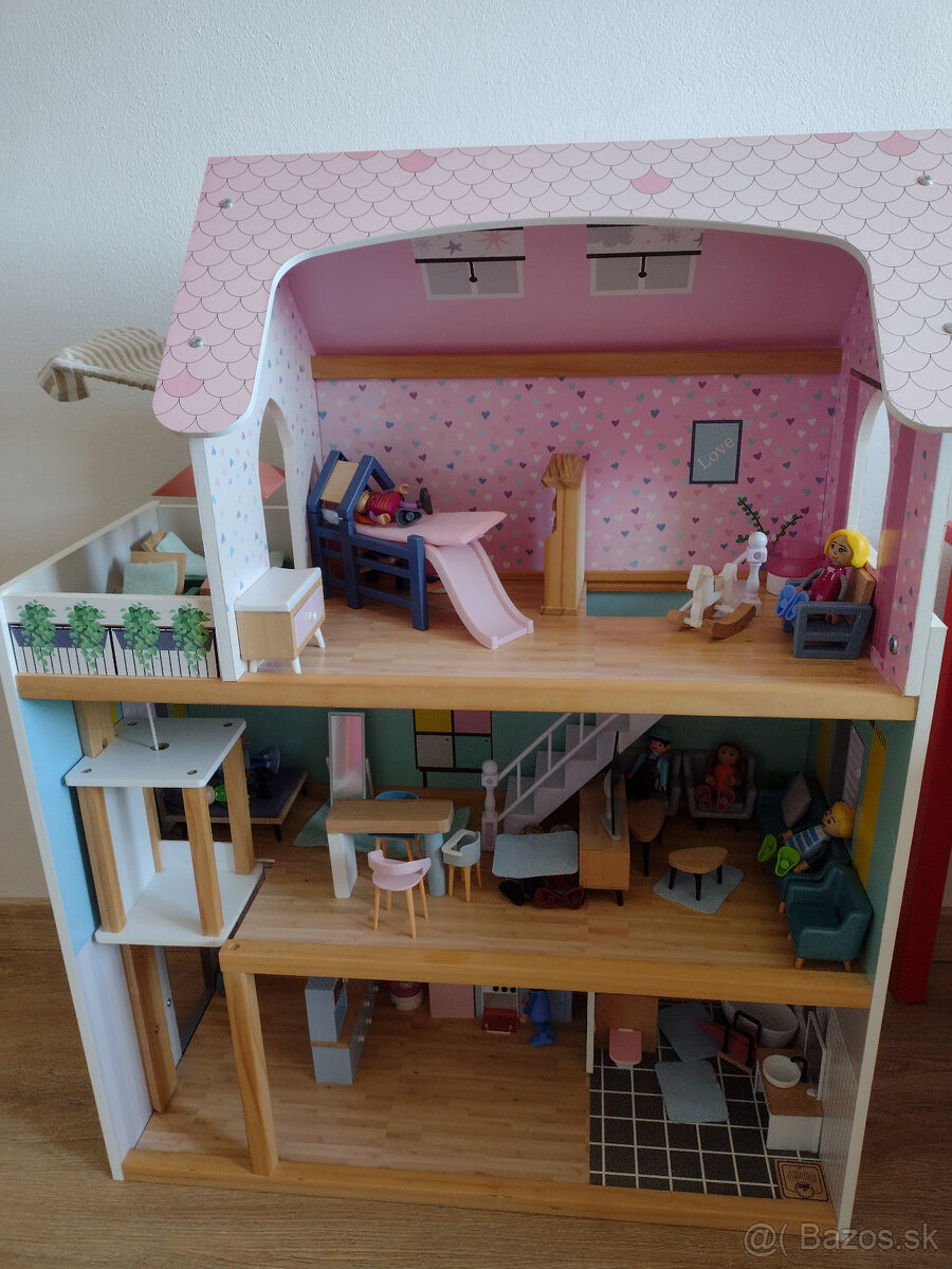 Detský drevený domček + príslušenstvo
