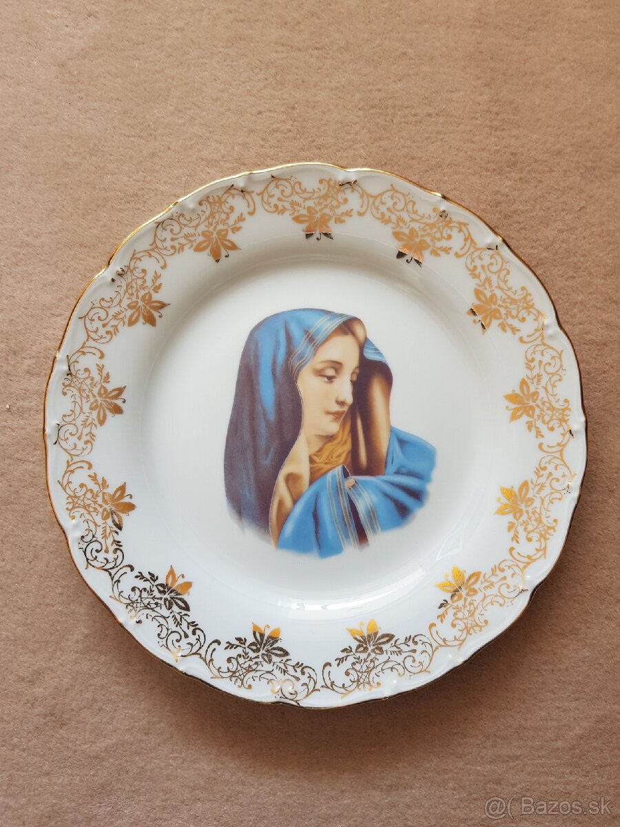 Okrasný porcelánový tanier