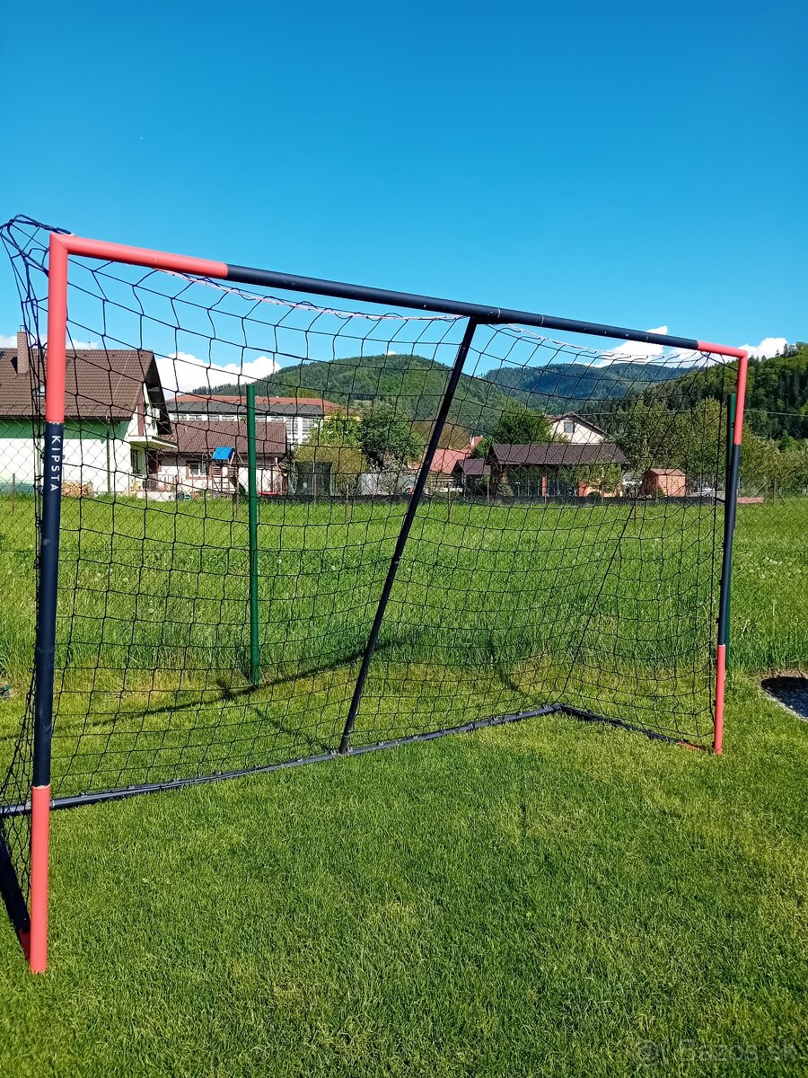 Futbalová brána