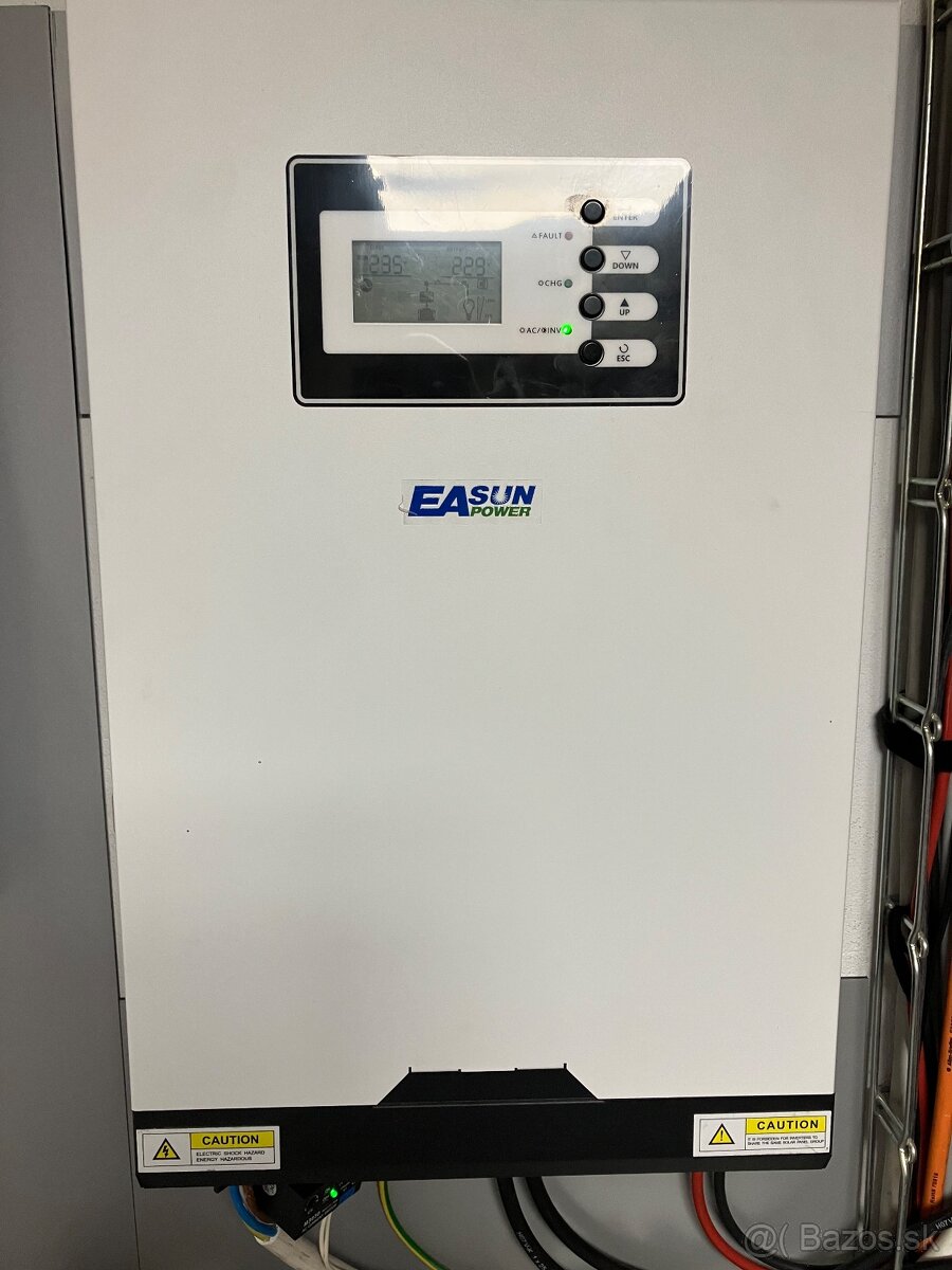 Hybridný Menič 5,5kW 48V