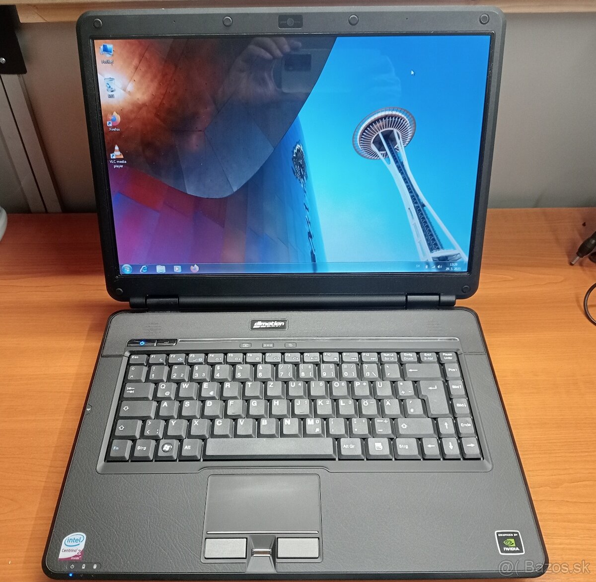 predám notebook DIMOTION FASTBOOK F4F1 , WINDOWS 7