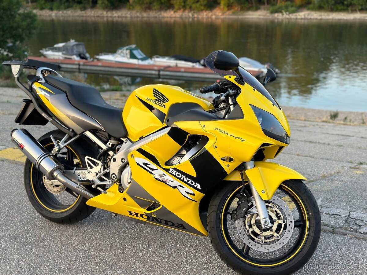 Honda cbr 600 f