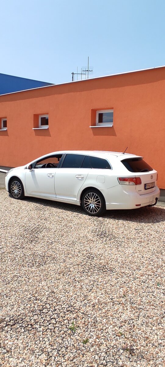 Toyota Avensis Combi T27 2,0D-4D