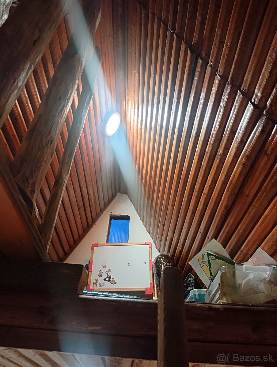 Darujem drevenú chatku za odvoz