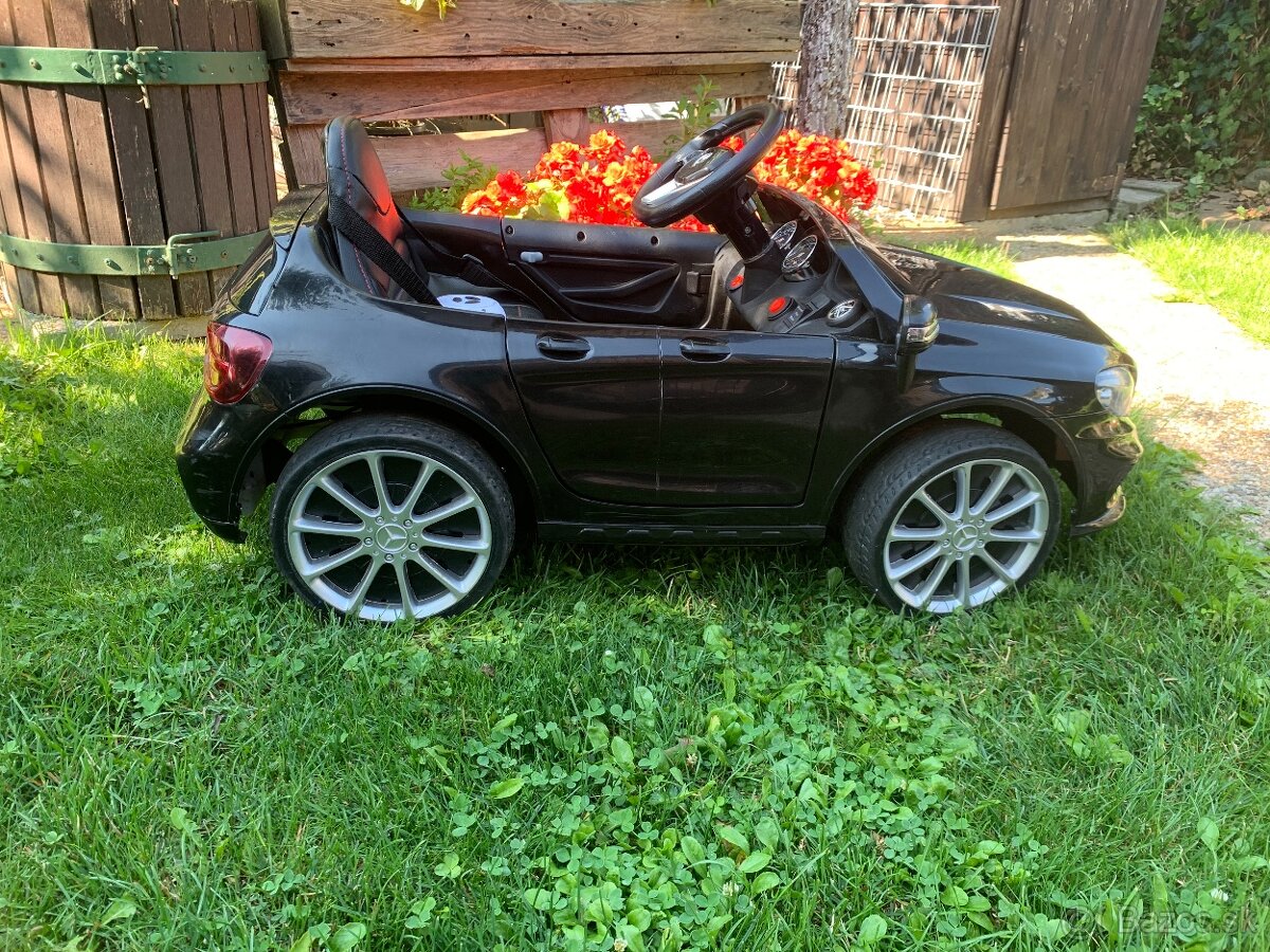 Elektrické autíčko Mercedes