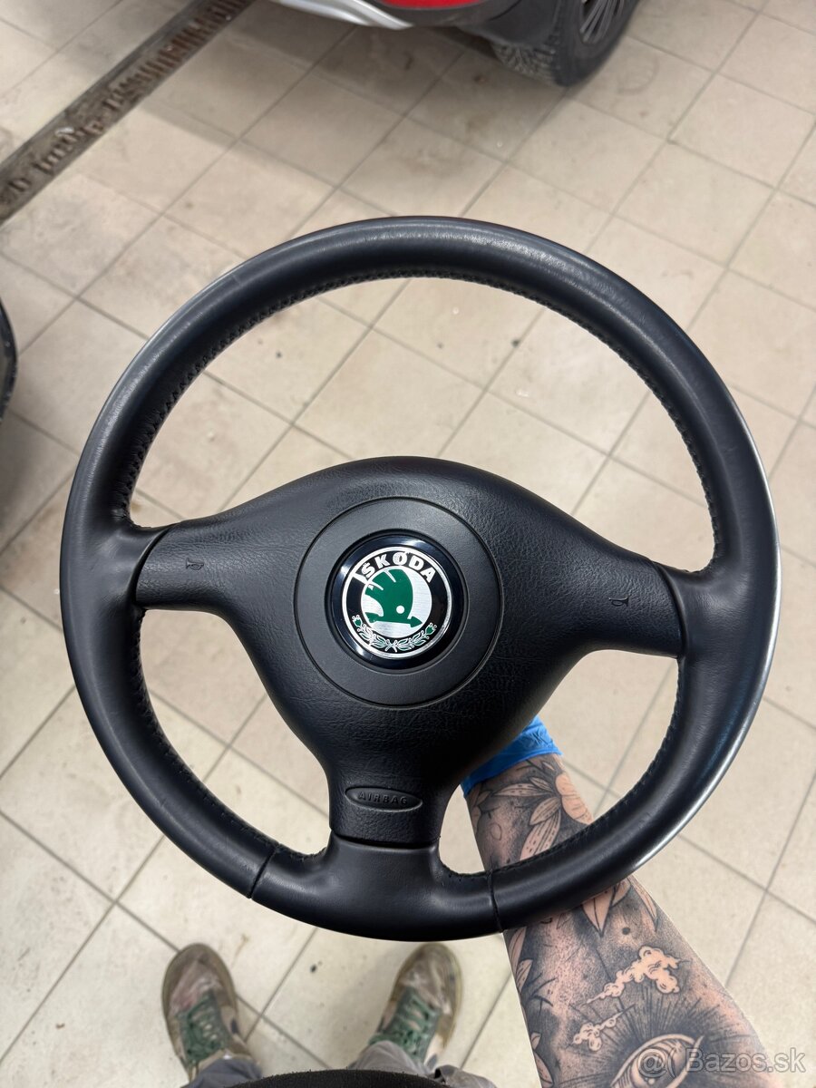 Trojrameny koženy volant fabia 1 vrs
