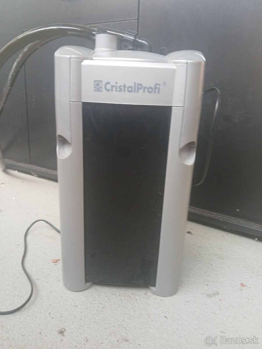 Akvárium so skrinkou