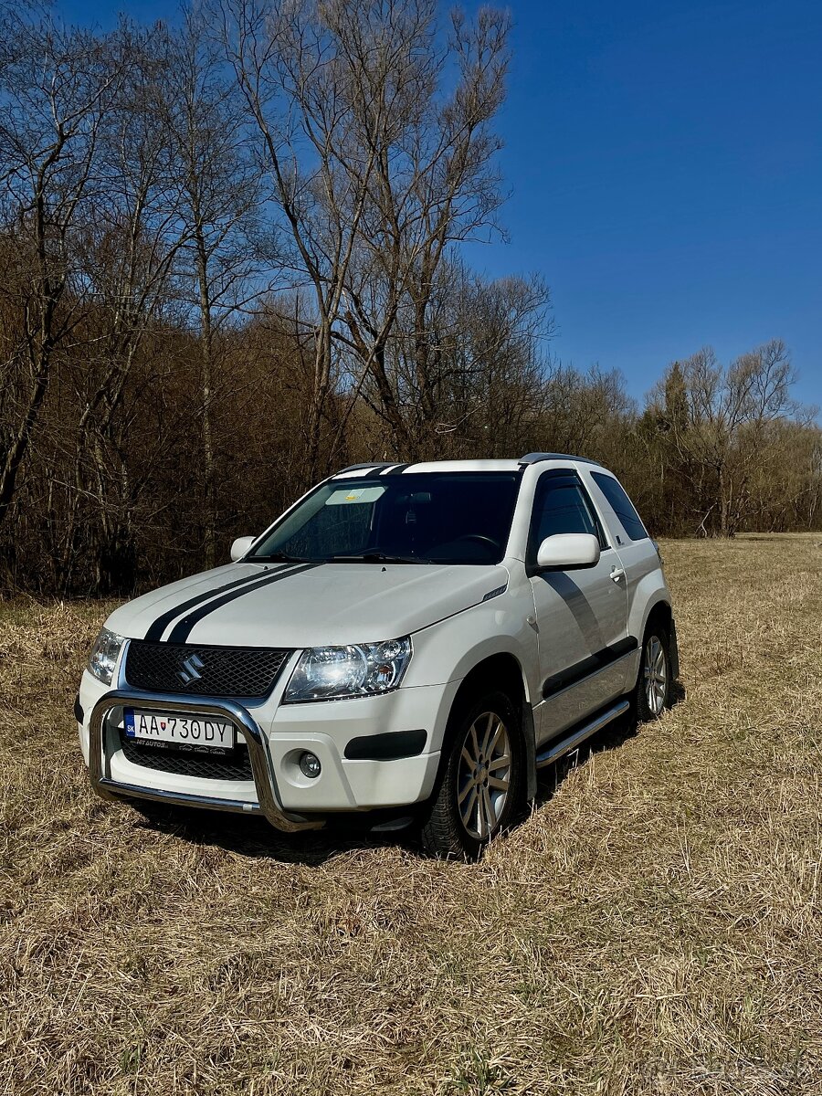 Suzuki Grand Vitara 1.6 16V Black & White Edition