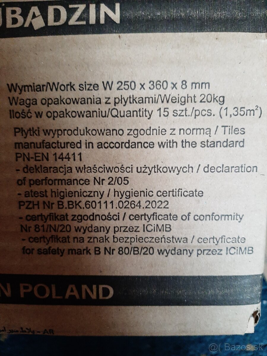 Kachlicky (obklad na stenu)