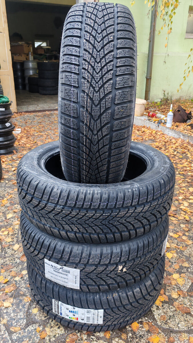 Zimné pneu 225/55 R18 --- DUNLOP