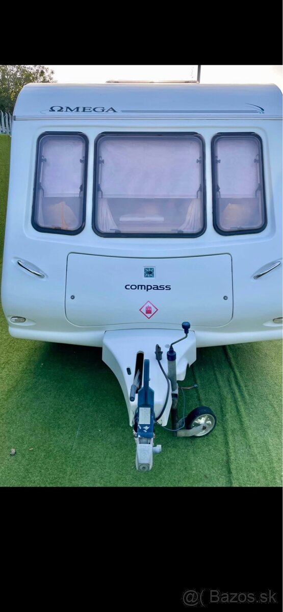 Prodám Karavan Pevná postel - Mover