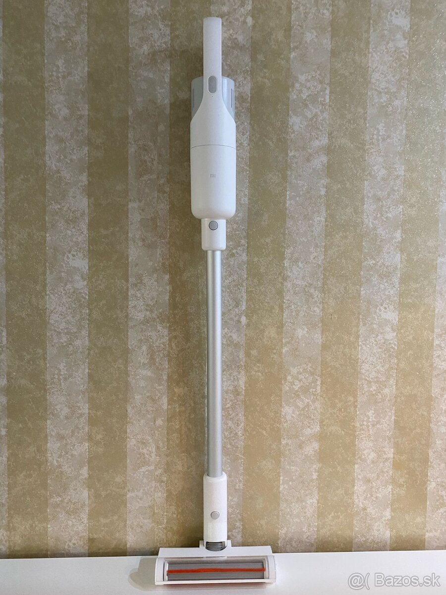 Na predaj: Xiaomi Mi Vacuum Cleaner Light
