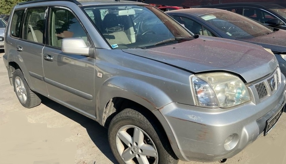 predám PIATE DVERE Nissan X-Trail 2.2 dCi T30 2004 PREVODOVK