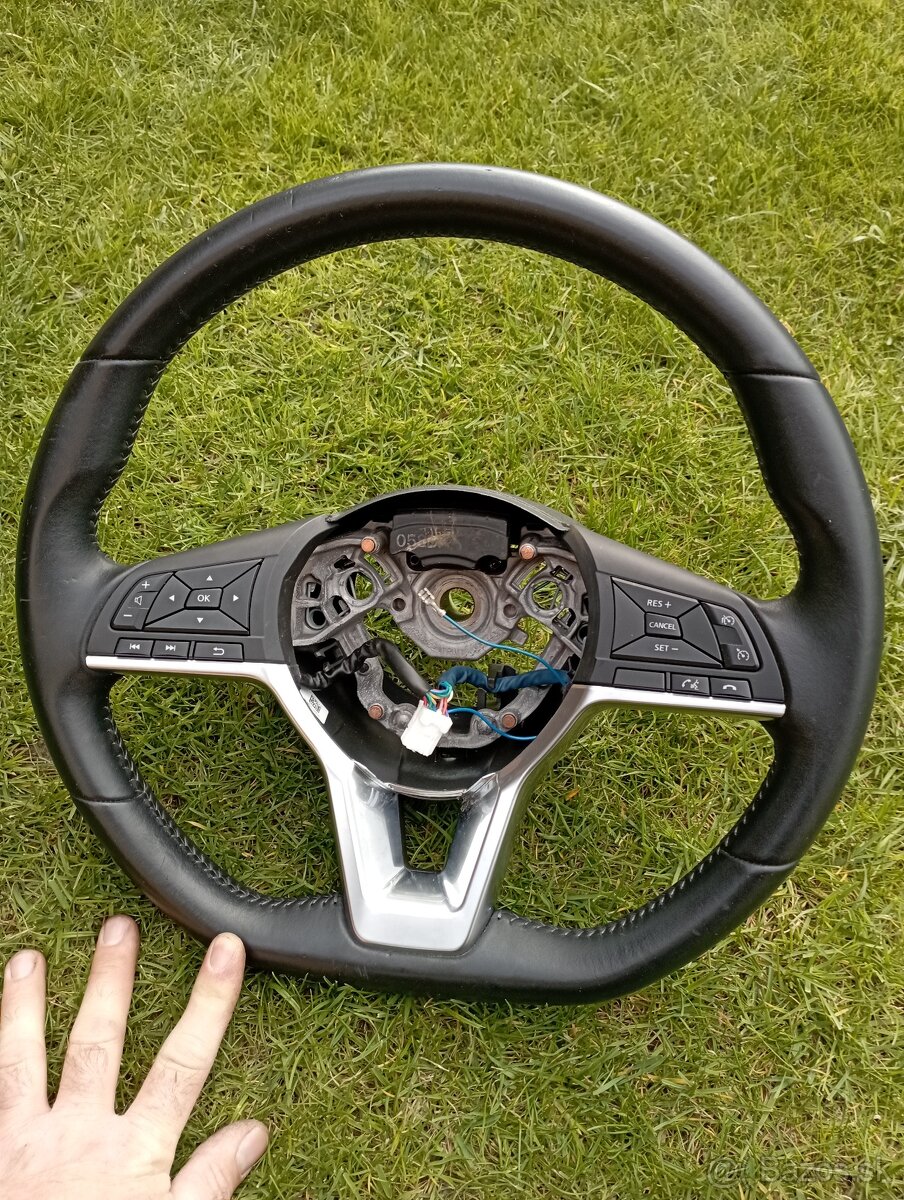predam volant nissan Qashqai J11 original
