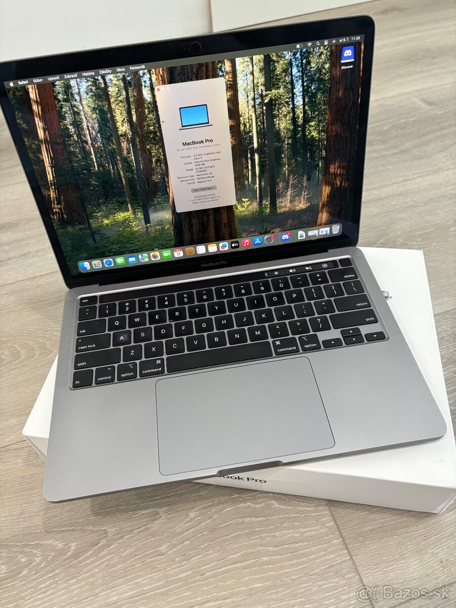 Macbook pro skoro nepouzivany
