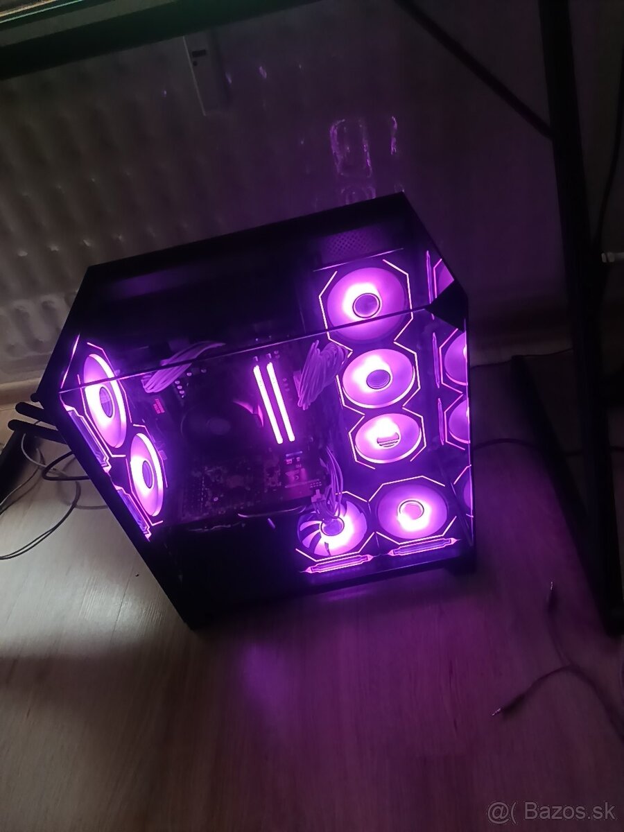 Uplne Novy Pc (Komponenty v zaruke do 2028))