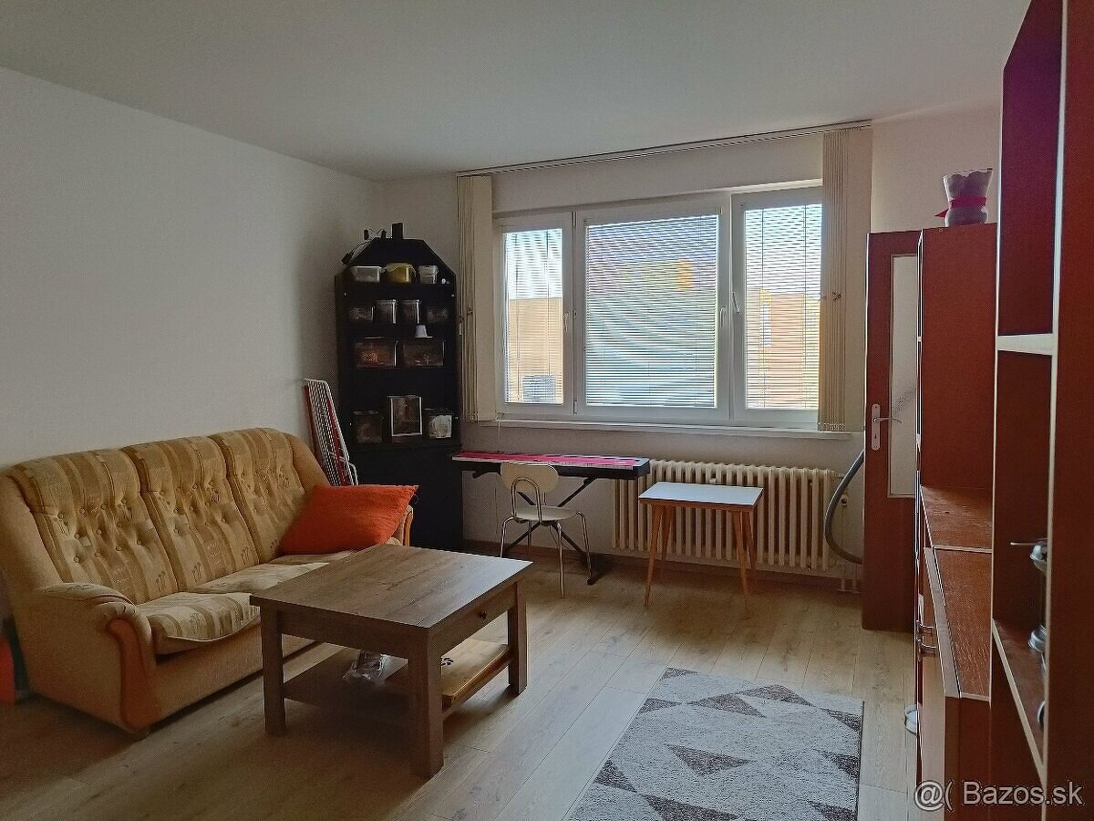 Na prenájom Utulny 1,-izbový byt  – Prešov, Sekčov