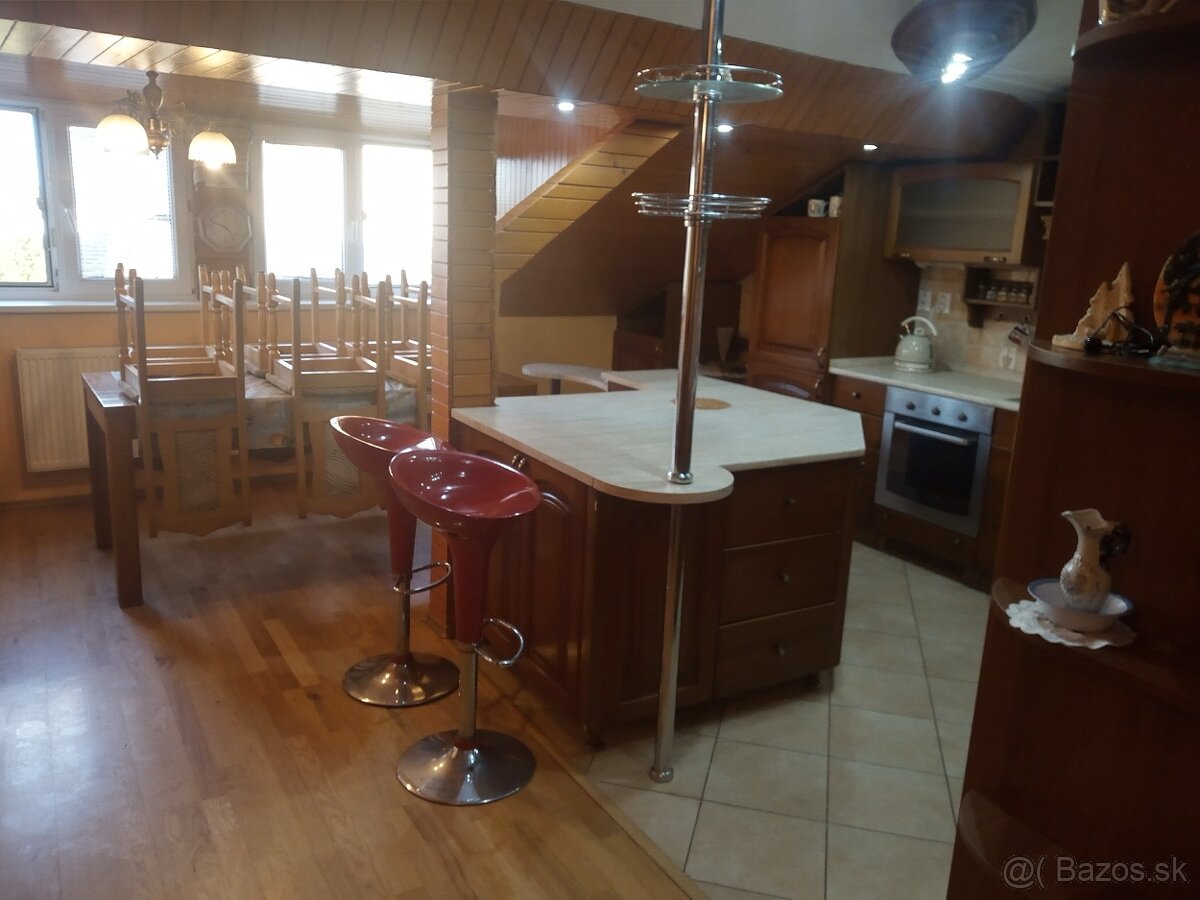 ROBOTNIKOM CUDZINCOM 4 izbovi podkrovny byt