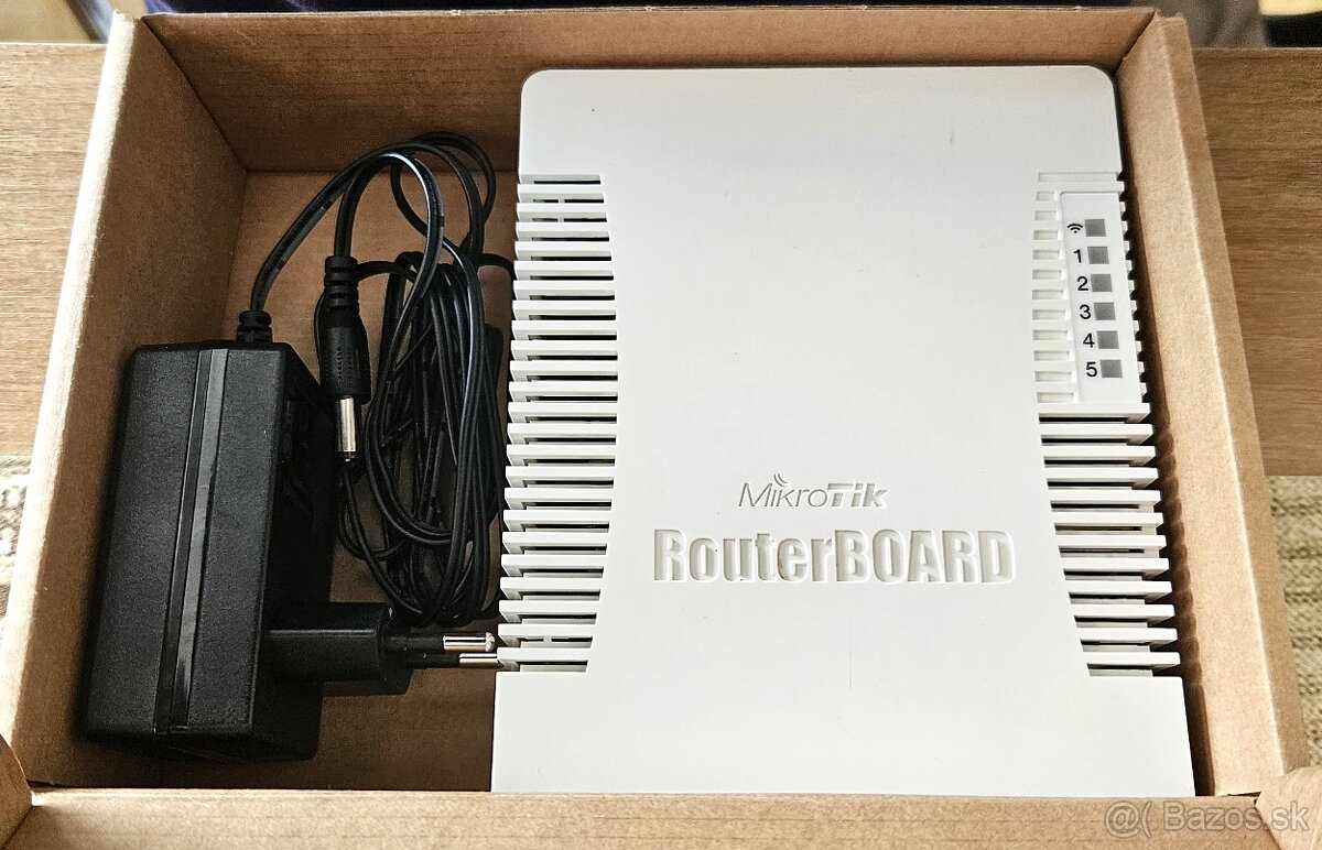 MikroTik RB951Ui-2HnD