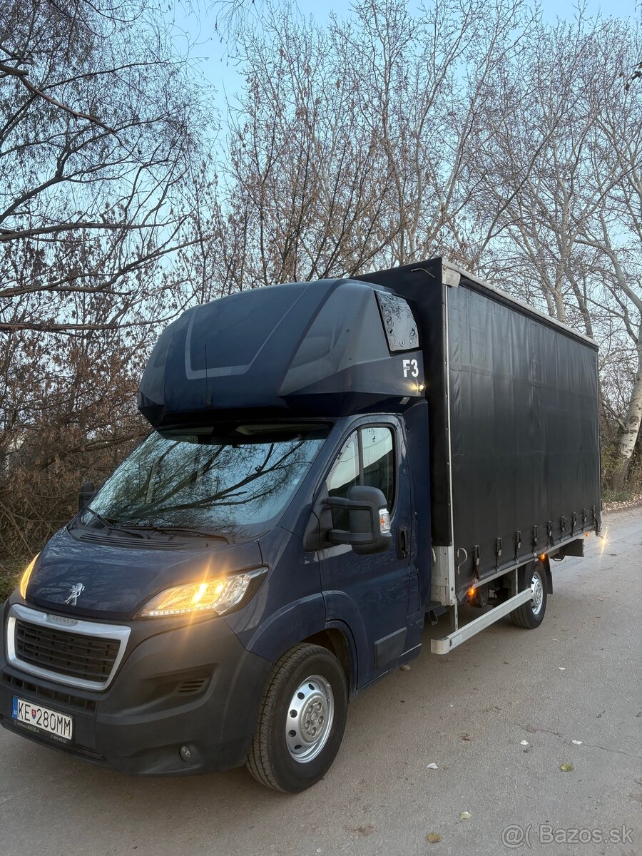 Peugeot Boxer valnikova dodavka s plachtou 2.0, 120kw