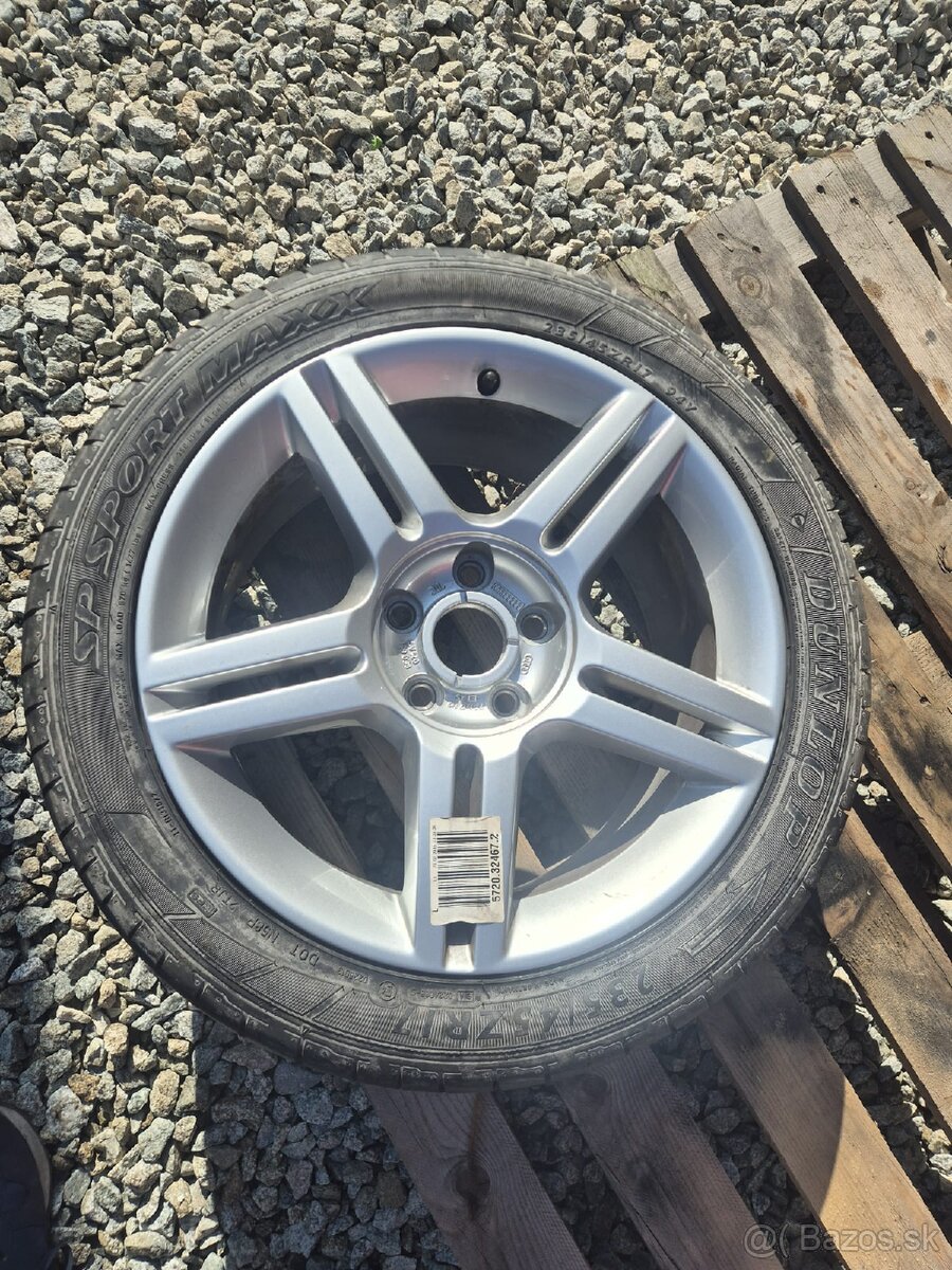 8E0 601 025 AS ( originálny 17" hliníkový disk Audi)