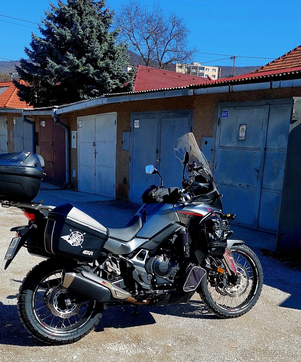 Kufor na motorku