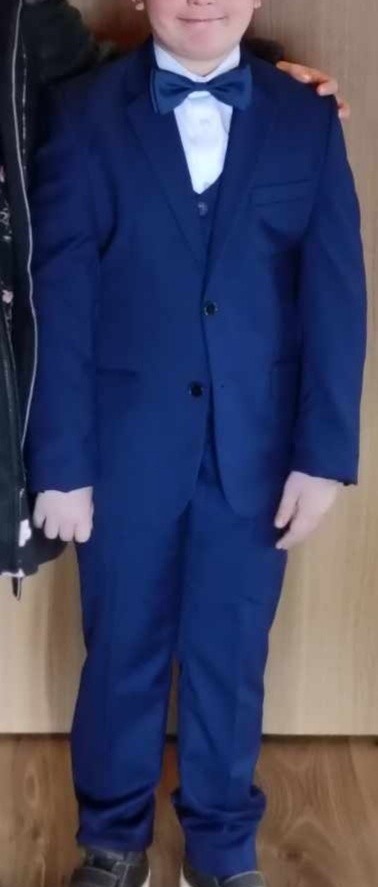 Chlapčenský oblek veľk.146