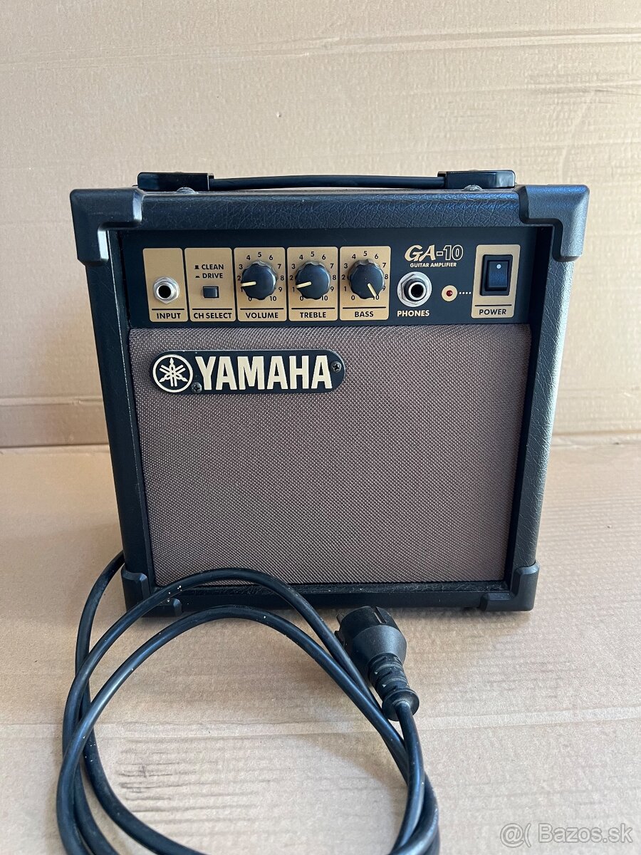 Kombo YAMAHA GA-10